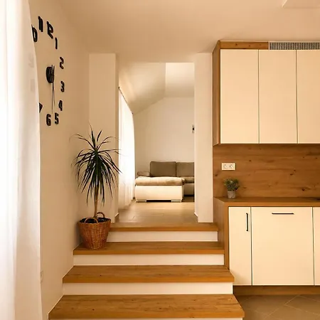 Apartma Arbores *